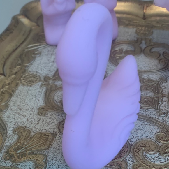 Fenton Lavender Satin Swan Figurine - Picture 2 of 9